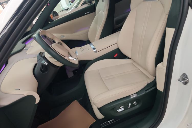 Used Xiaomi Auto YU7 2025 Ultra-Long Range High-Performance All-Wheel-Drive Max Edition Left Front Seat
