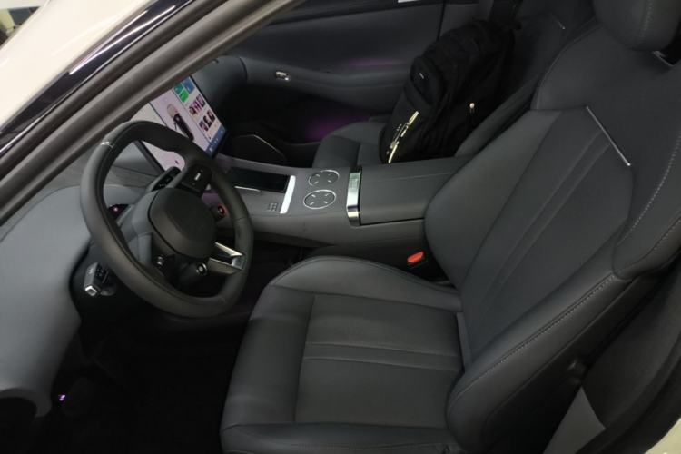 Used Xiaomi Auto YU7 2025 Ultra-Long Range All-Wheel Drive Pro Version Left Front Seat