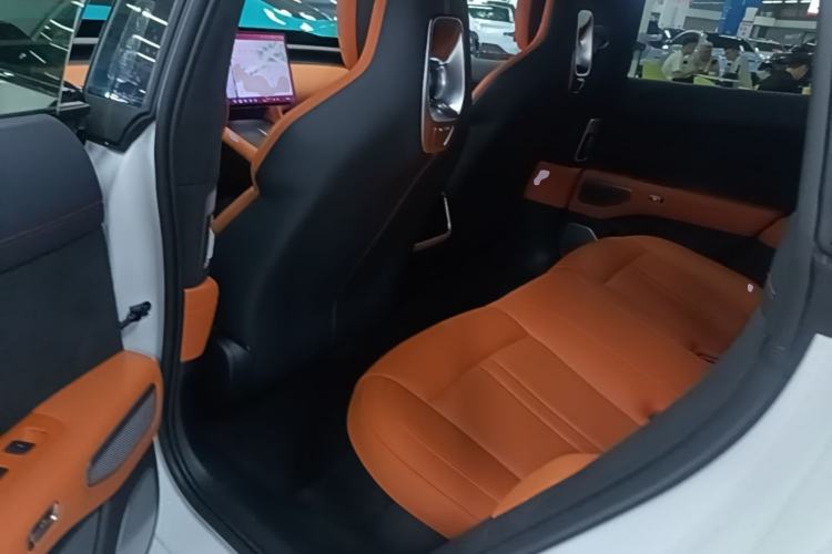 Used Xiaomi Auto YU7 2025 Ultra-Long Range High-Performance All-Wheel-Drive Max Edition Left Rear Seat