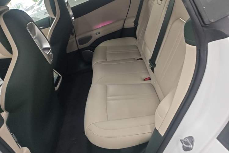 Used Xiaomi Auto YU7 2025 Ultra-Long Range High-Performance All-Wheel-Drive Max Edition Left Rear Seat