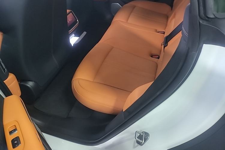 Used Xiaomi Auto YU7 2025 Ultra-Long Range High-Performance All-Wheel-Drive Max Edition Left Rear Seat