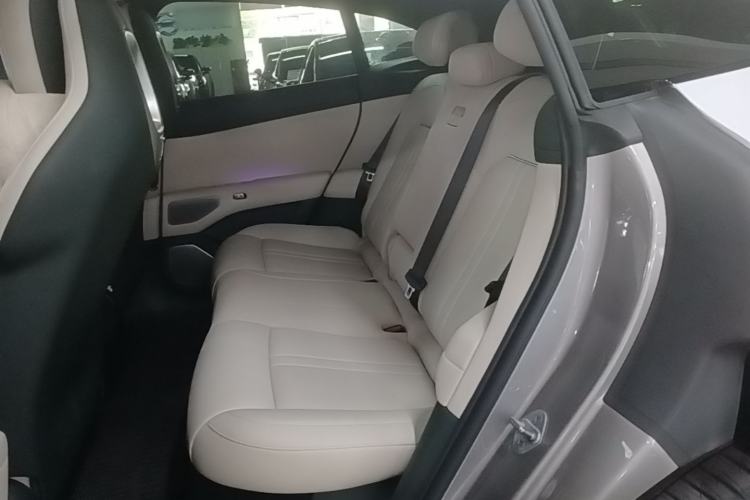 Used Xiaomi Auto YU7 2025 Ultra-Long Range All-Wheel Drive Pro Version Left Rear Seat