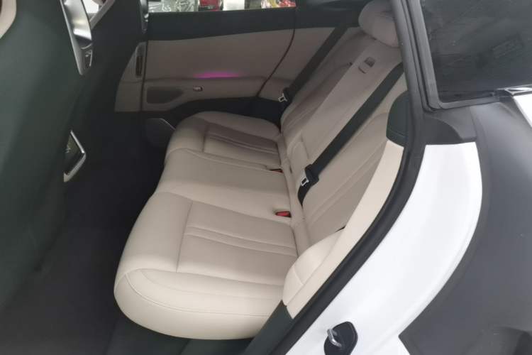 Used Xiaomi Auto YU7 2025 Ultra-Long Range High-Performance All-Wheel-Drive Max Edition Left Rear Seat