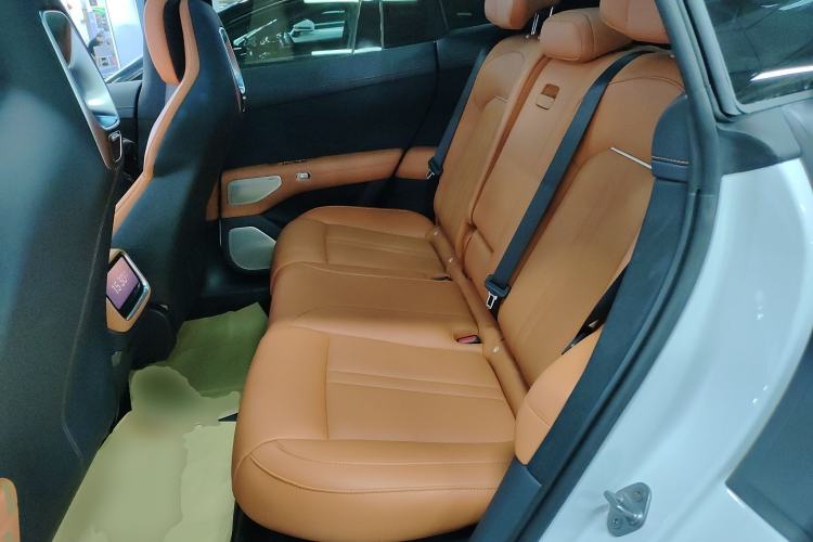Used Xiaomi Auto YU7 2025 Ultra-Long Range High-Performance All-Wheel-Drive Max Edition Left Rear Seat