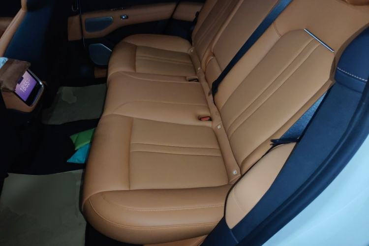 Used Xiaomi Auto YU7 2025 Ultra-Long Range High-Performance All-Wheel-Drive Max Edition Left Rear Seat
