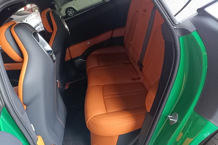 Used Xiaomi Auto YU7 2025 Ultra-Long Range Rear-Wheel Drive Version Left Rear Seat