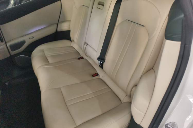 Used Xiaomi Auto YU7 2025 Ultra-Long Range All-Wheel Drive Pro Version Left Rear Seat