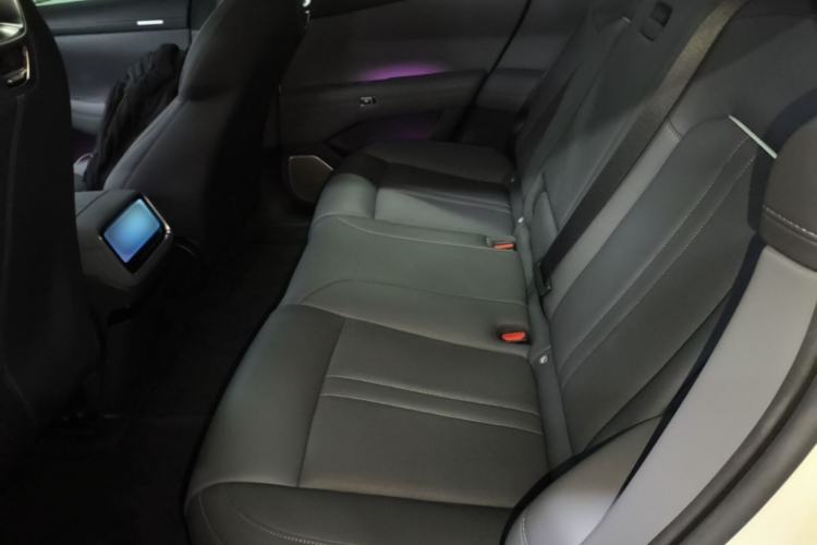 Used Xiaomi Auto YU7 2025 Ultra-Long Range All-Wheel Drive Pro Version Left Rear Seat