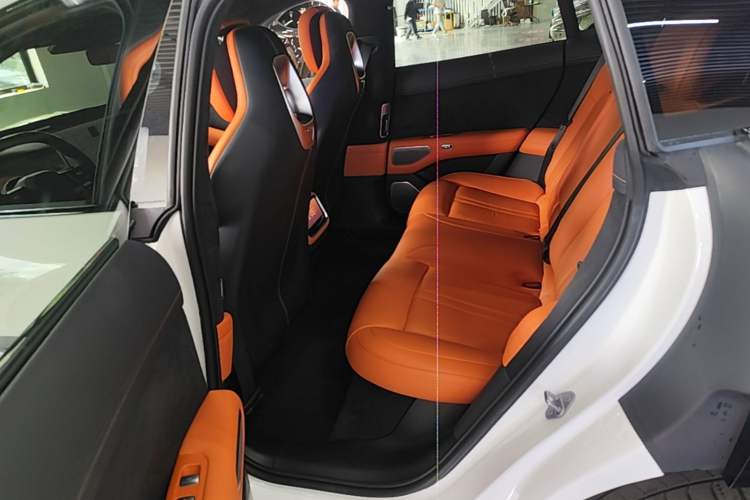 Used Xiaomi Auto YU7 2025 Ultra-Long Range High-Performance All-Wheel-Drive Max Edition Left Rear Seat