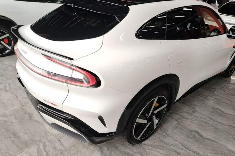 Used Xiaomi Auto YU7 2025 Ultra-Long Range High-Performance All-Wheel-Drive Max Edition Rear Right 45 Deg
