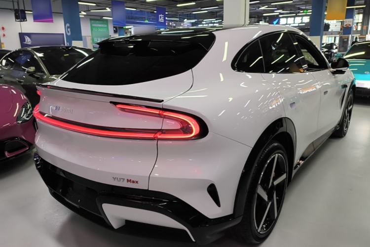 Used Xiaomi Auto YU7 2025 Ultra-Long Range High-Performance All-Wheel-Drive Max Edition Rear Right 45 Deg