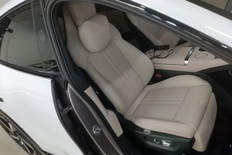 Used Xiaomi Auto YU7 2025 Ultra-Long Range All-Wheel Drive Pro Version Right Front Seat