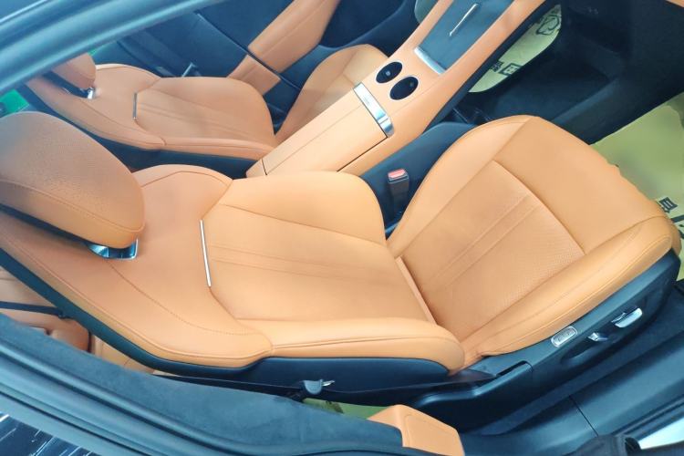 Used Xiaomi Auto YU7 2025 Ultra-Long Range High-Performance All-Wheel-Drive Max Edition Right Front Seat