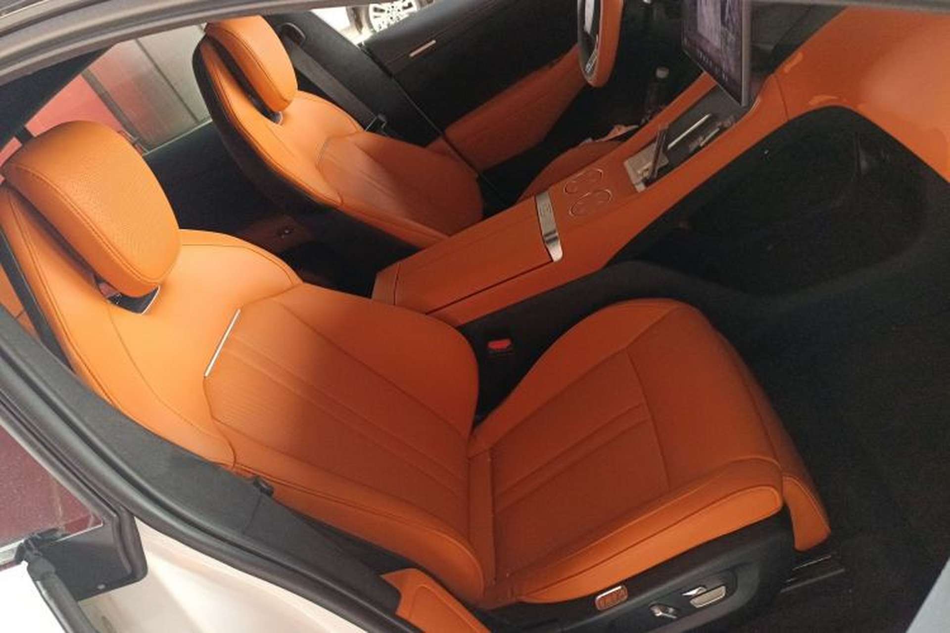Used Xiaomi Auto YU7 2025 Ultra-Long Range High-Performance All-Wheel-Drive Max Edition Right Front Seat