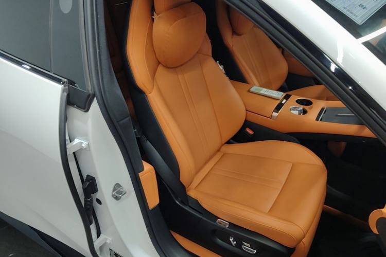 Used Xiaomi Auto YU7 2025 Ultra-Long Range High-Performance All-Wheel-Drive Max Edition Right Front Seat