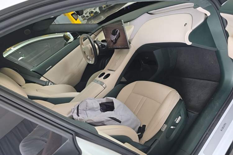 Used Xiaomi Auto YU7 2025 Ultra-Long Range High-Performance All-Wheel-Drive Max Edition Right Front Seat