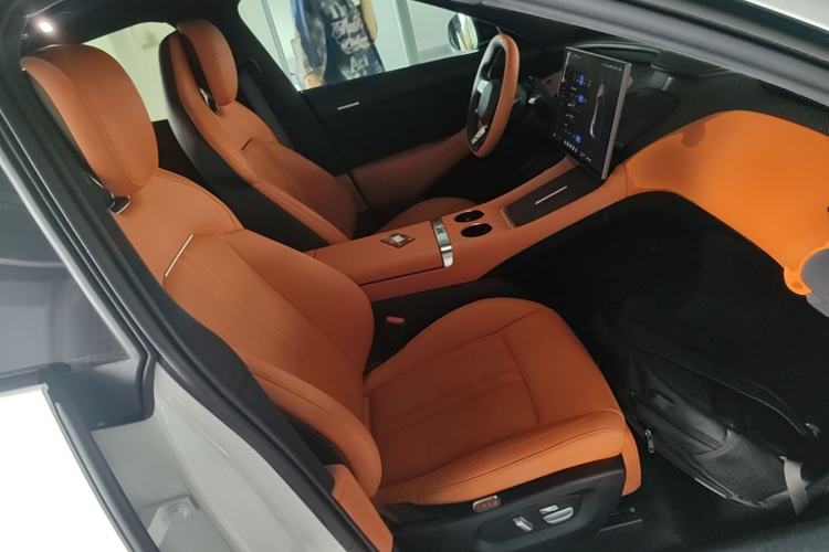 Used Xiaomi Auto YU7 2025 Ultra-Long Range High-Performance All-Wheel-Drive Max Edition Right Front Seat