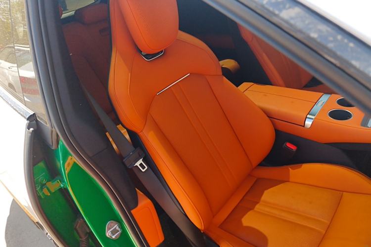 Used Xiaomi Auto YU7 2025 Ultra-Long Range Rear-Wheel Drive Version Right Front Seat