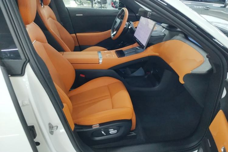 Used Xiaomi Auto YU7 2025 Ultra-Long Range High-Performance All-Wheel-Drive Max Edition Right Front Seat