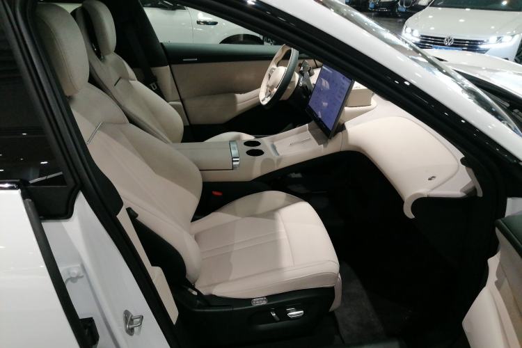 Used Xiaomi Auto YU7 2025 Ultra-Long Range Rear-Wheel Drive Version Right Front Seat