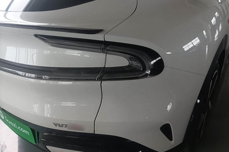 Used Xiaomi Auto YU7 2025 Ultra-Long Range High-Performance All-Wheel-Drive Max Edition Right Rear Taillight