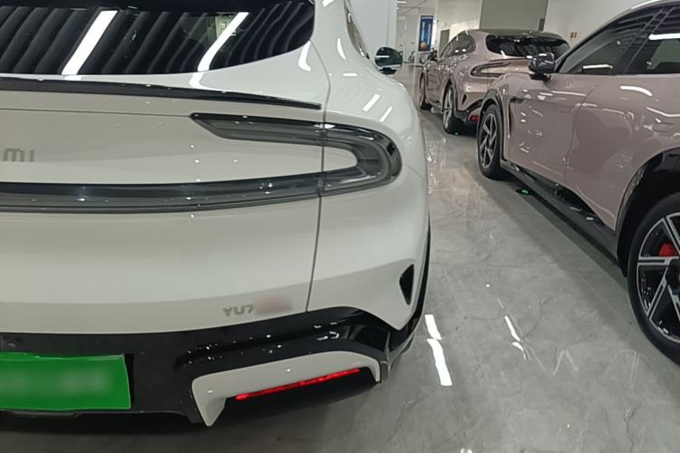 Used Xiaomi Auto YU7 2025 Ultra-Long Range High-Performance All-Wheel-Drive Max Edition Right Rear Taillight