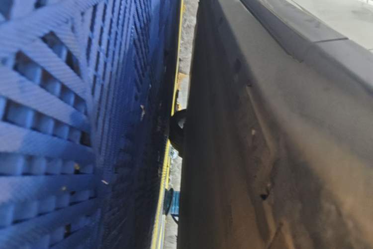 Used Xiaomi Auto YU7 2025 Ultra-Long Range High-Performance All-Wheel-Drive Max Edition Right Side Sill
