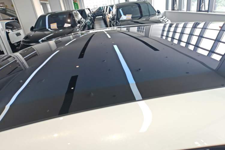 Used Xiaomi Auto YU7 2025 Ultra-Long Range Rear-Wheel Drive Version Roof