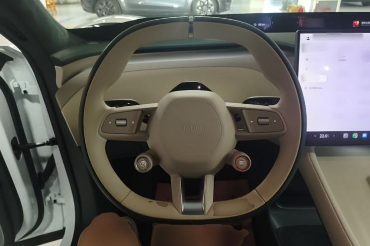 Used Xiaomi Auto YU7 2025 Ultra-Long Range High-Performance All-Wheel-Drive Max Edition Steering Wheel