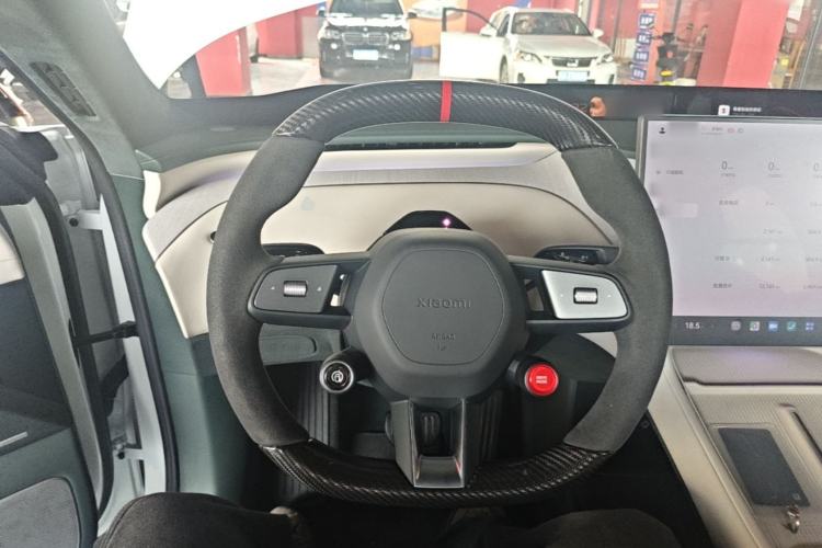 Used Xiaomi Auto YU7 2025 Ultra-Long Range High-Performance All-Wheel-Drive Max Edition Steering Wheel