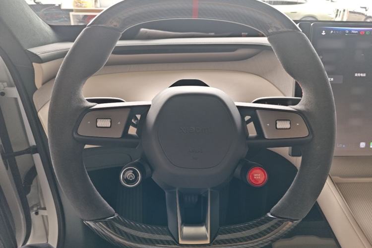 Used Xiaomi Auto YU7 2025 Ultra-Long Range High-Performance All-Wheel-Drive Max Edition Steering Wheel