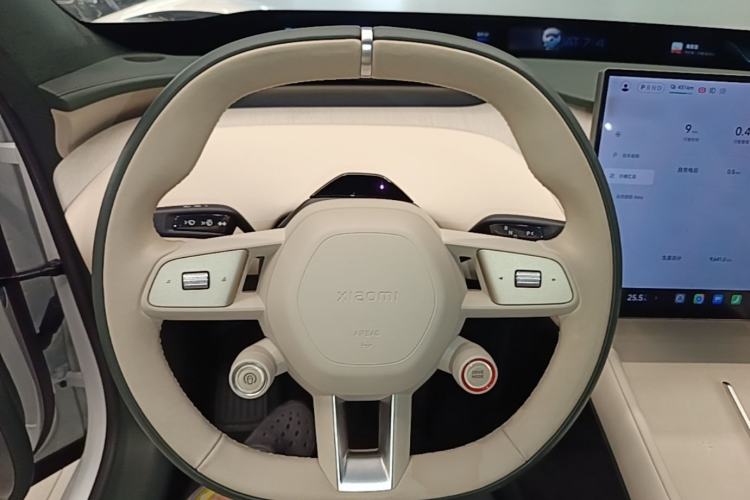 Used Xiaomi Auto YU7 2025 Ultra-Long Range High-Performance All-Wheel-Drive Max Edition Steering Wheel