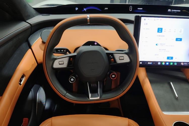 Used Xiaomi Auto YU7 2025 Ultra-Long Range High-Performance All-Wheel-Drive Max Edition Steering Wheel