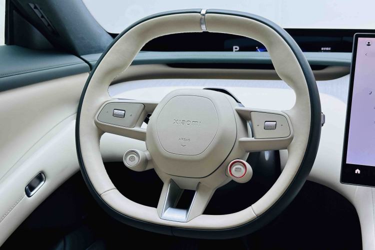 Used Xiaomi Auto YU7 2025 Ultra-Long Range High-Performance All-Wheel-Drive Max Edition Steering Wheel