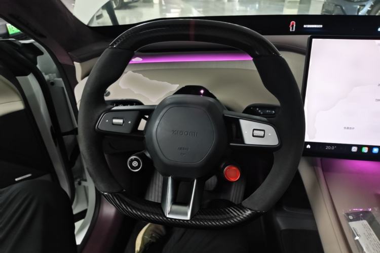 Used Xiaomi Auto YU7 2025 Ultra-Long Range High-Performance All-Wheel-Drive Max Edition Steering Wheel