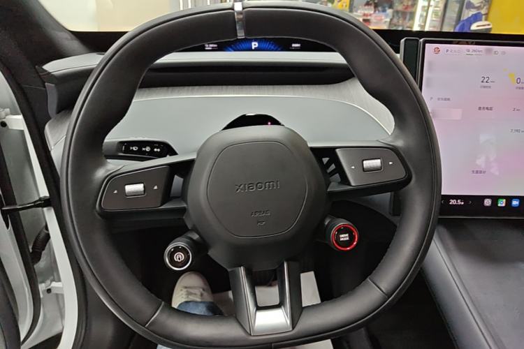 Used Xiaomi Auto YU7 2025 Ultra-Long Range High-Performance All-Wheel-Drive Max Edition Steering Wheel