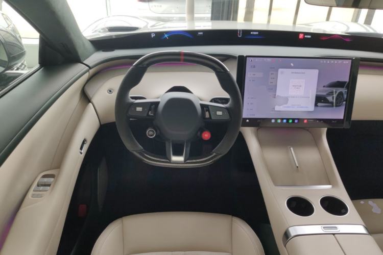 Used Xiaomi Auto YU7 2025 Ultra-Long Range High-Performance All-Wheel-Drive Max Edition Steering Wheel