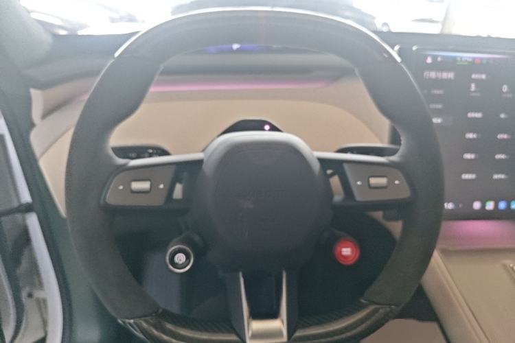Used Xiaomi Auto YU7 2025 Ultra-Long Range High-Performance All-Wheel-Drive Max Edition Steering Wheel