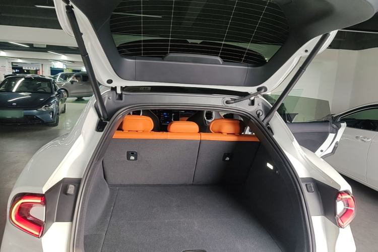 Used Xiaomi Auto YU7 2025 Ultra-Long Range High-Performance All-Wheel-Drive Max Edition Trunk