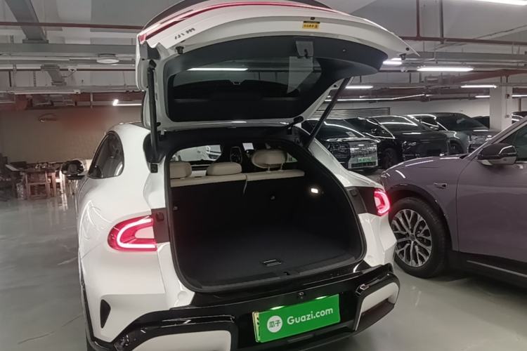 Used Xiaomi Auto YU7 2025 Ultra-Long Range High-Performance All-Wheel-Drive Max Edition Trunk