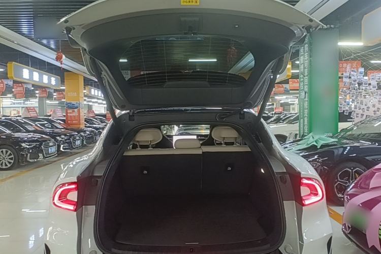 Used Xiaomi Auto YU7 2025 Ultra-Long Range Rear-Wheel Drive Version Trunk