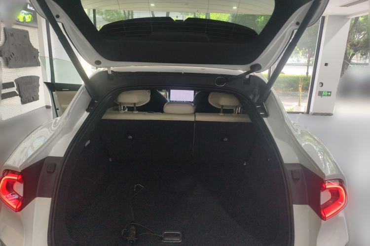 Used Xiaomi Auto YU7 2025 Ultra-Long Range All-Wheel Drive Pro Version Trunk
