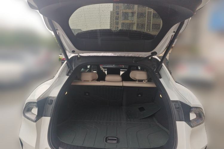 Used Xiaomi Auto YU7 2025 Ultra-Long Range Rear-Wheel Drive Version Trunk