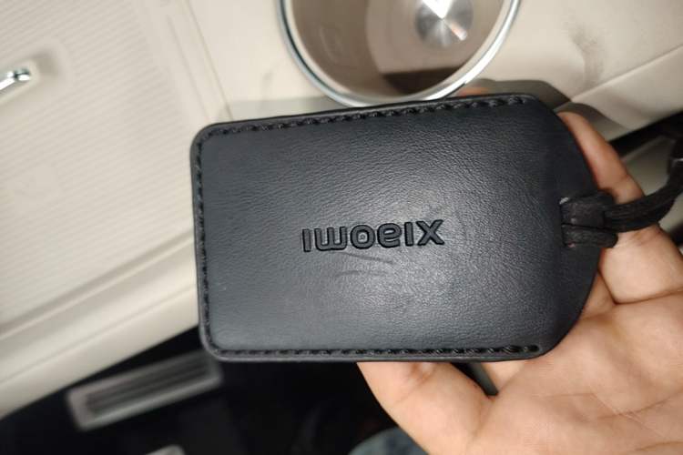 Used Xiaomi Auto YU7 2025 Ultra-Long Range High-Performance All-Wheel-Drive Max Edition Vehicle Key