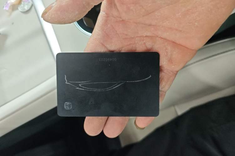 Used Xiaomi Auto YU7 2025 Ultra-Long Range High-Performance All-Wheel-Drive Max Edition Vehicle Key