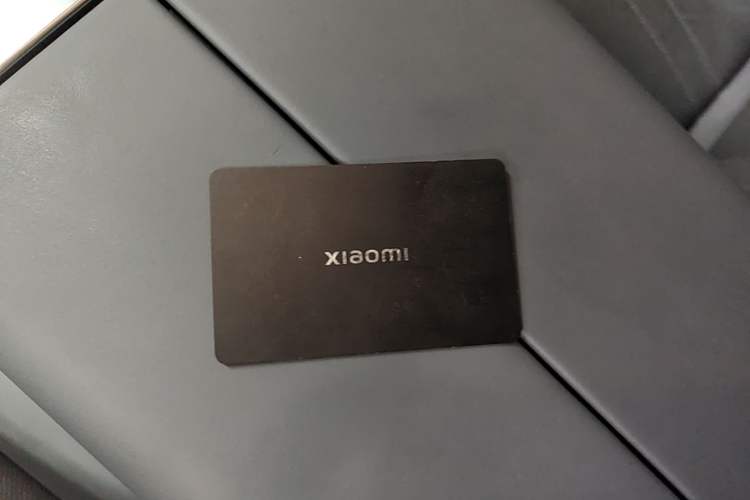 Used Xiaomi Auto YU7 2025 Ultra-Long Range High-Performance All-Wheel-Drive Max Edition Vehicle Key