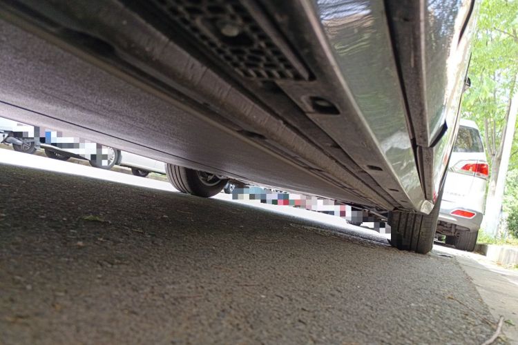 Used Xiaomi Auto YU7 2025 Ultra-Long Range Rear-Wheel Drive Version Chassis Rear Right