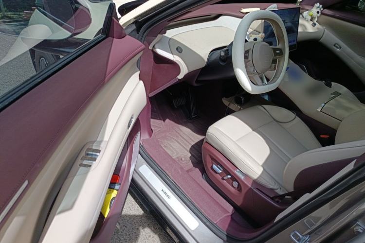 Used Xiaomi Auto YU7 2025 Ultra-Long Range Rear-Wheel Drive Version Driver Seat