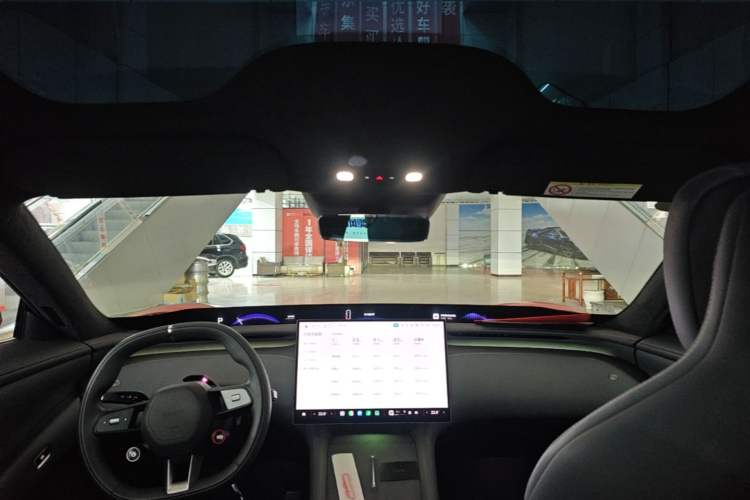 Used Xiaomi Auto YU7 2025 Ultra-Long Range High-Performance All-Wheel-Drive Max Edition Headliner