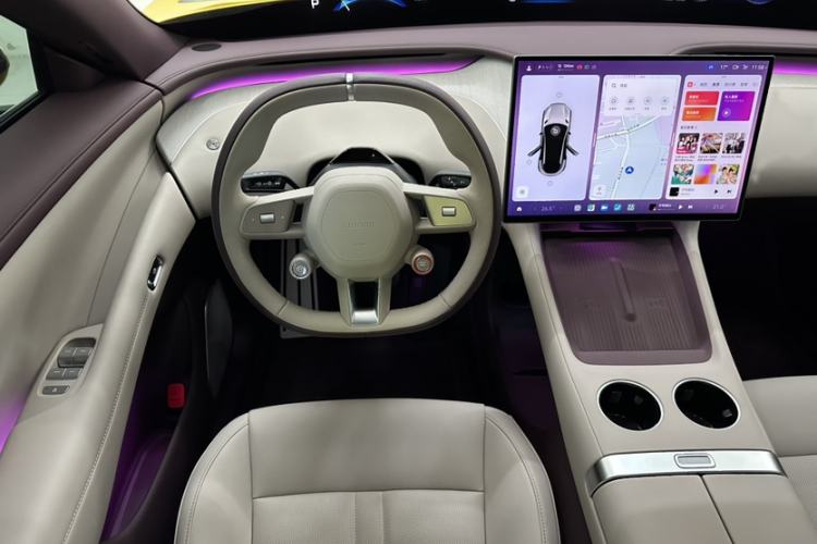 Used Xiaomi Auto YU7 2025 Ultra-Long Range Rear-Wheel Drive Version Interior 2